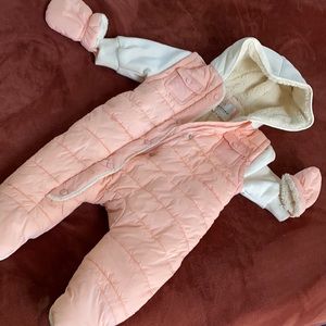 Cute warm baby snowsuit ❄️ (Urban Republic)